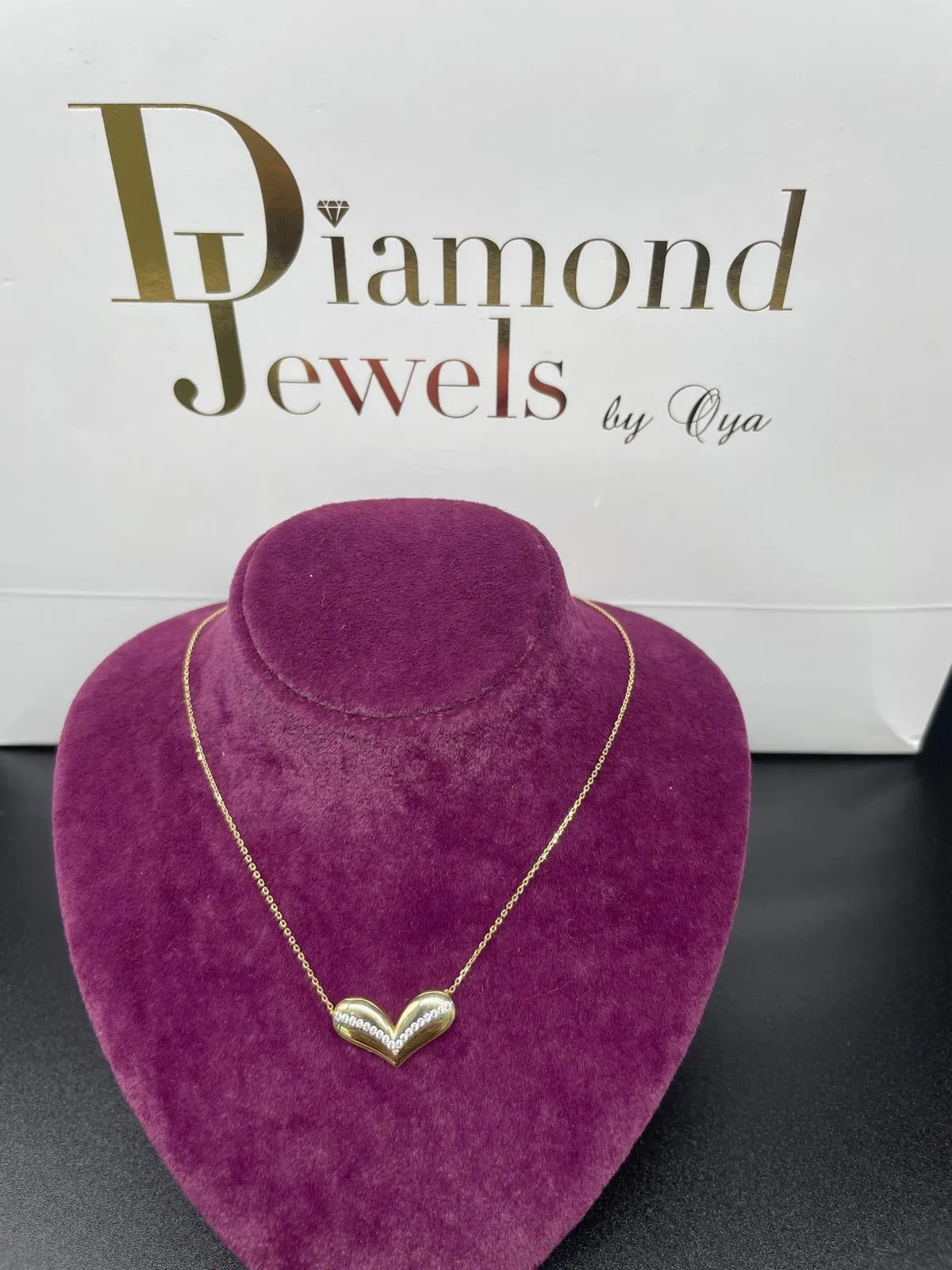 Goldkette mit glattem Herzanhänger
